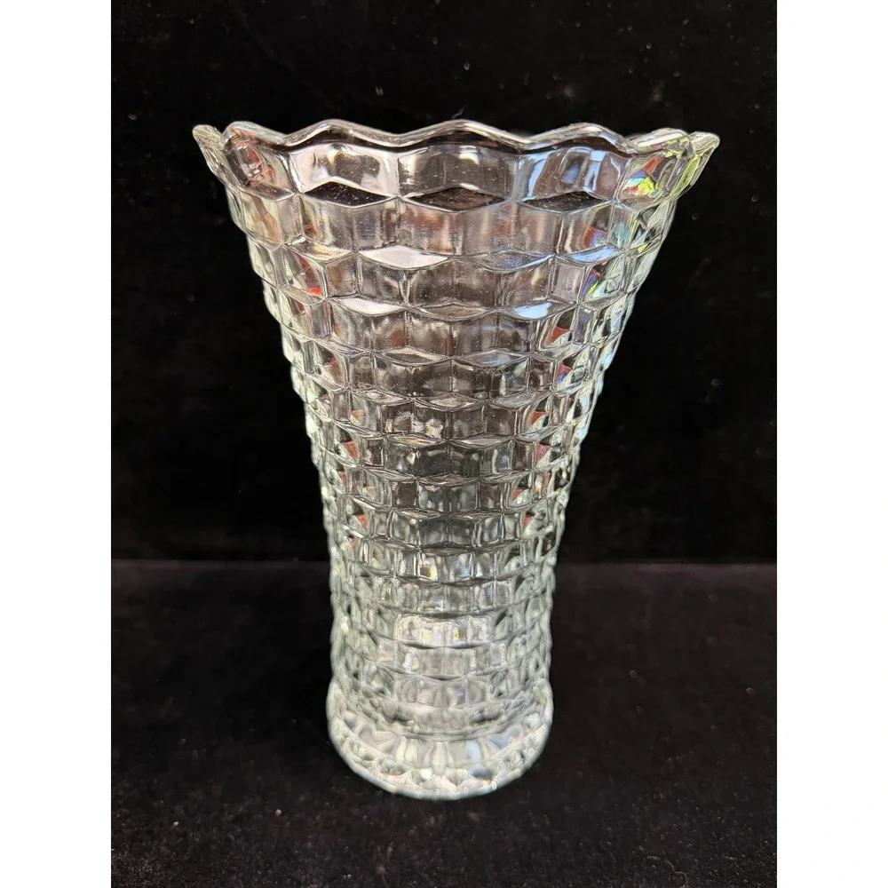 Vintage Clear Pressed Glass‎ Trumpet Vase Honeycomb Pattern Scalloped Rim 8 Inch